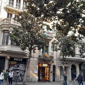 Bed & Breakfast La Casa De Laura Nisia Barcellona